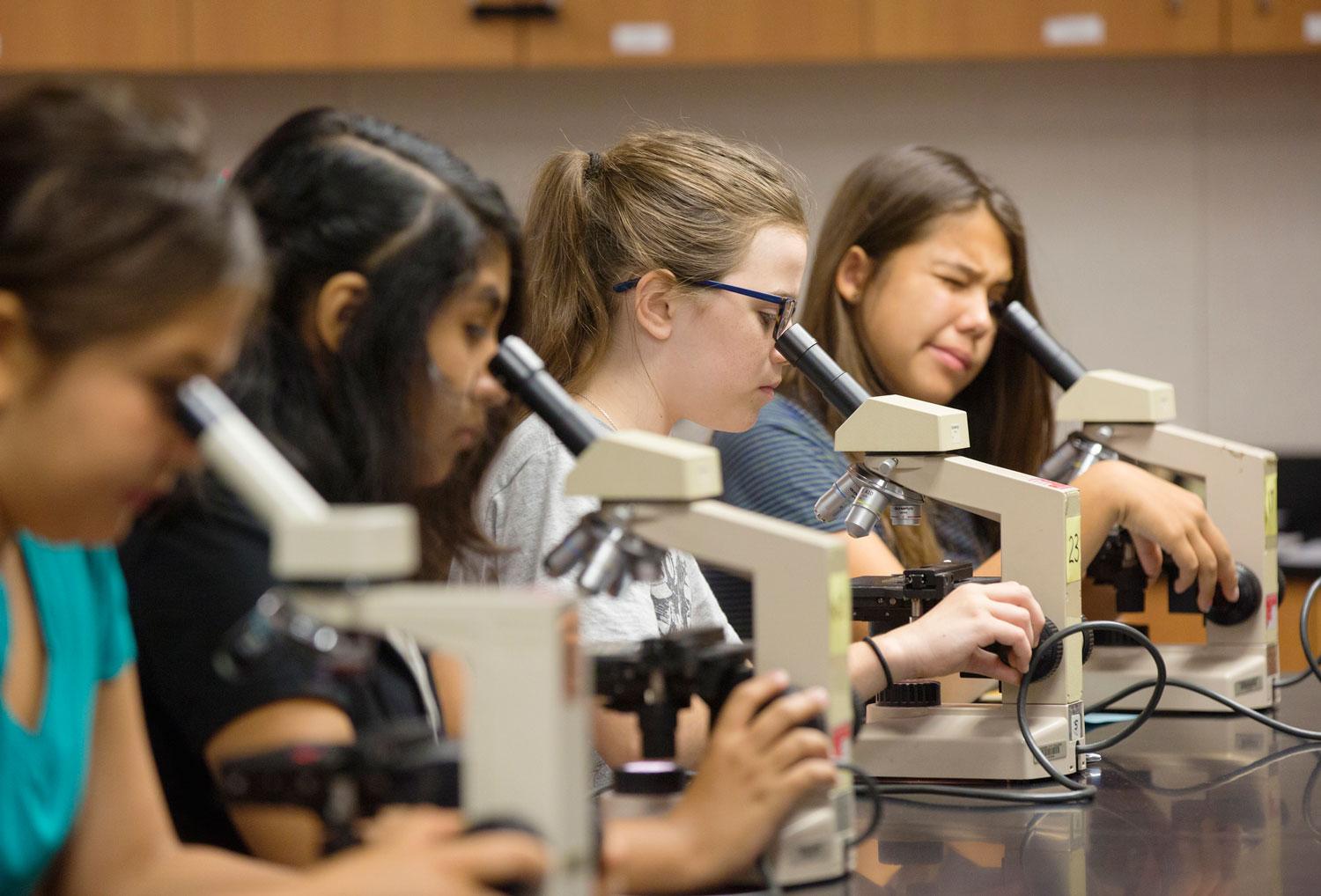 5 Days of STEAM for Girls!